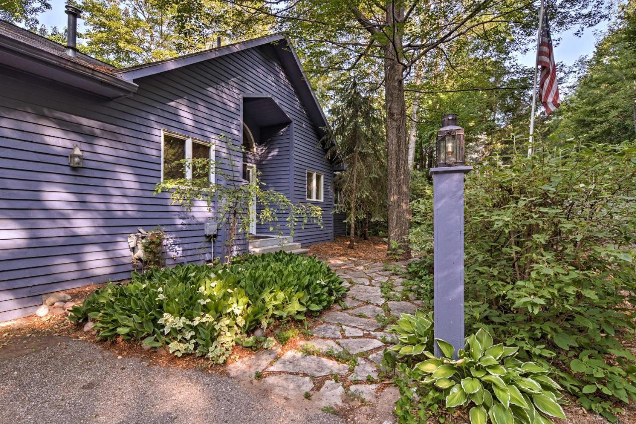 Resort-Style Harbor Springs Home With 2 Decks! Екстериор снимка